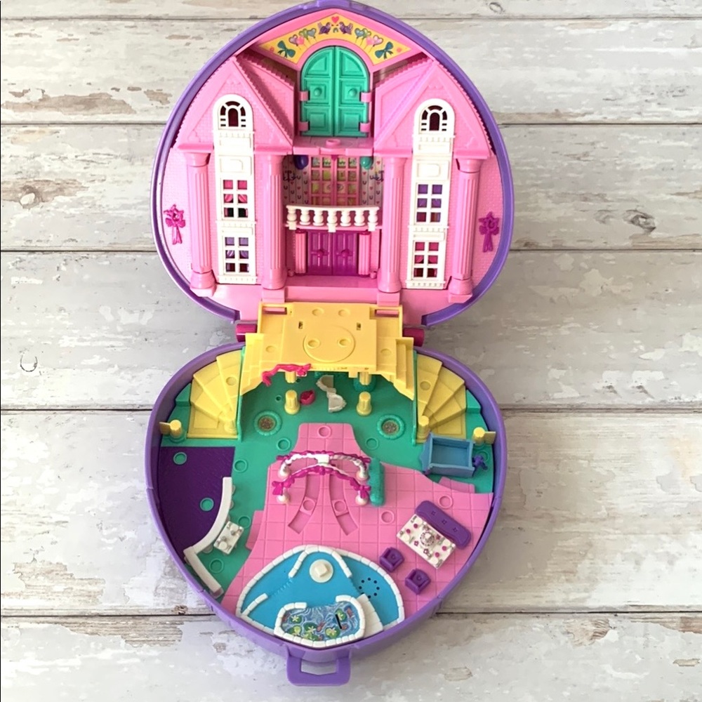 Polly Pocket 1994 Extra Large Wonderful Wedding Chapel Purple Heart Travel Case